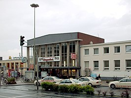 Stationsgebouw voor de verbouwing (2007)