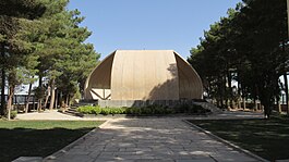 Ebne Fandogh Mausoleum