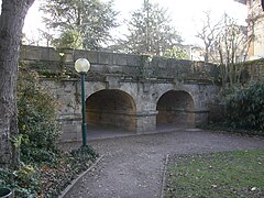 Die Schlossbrücke ist einer der wenigen sichtbaren Überreste der Bautätigkeit im Zeitalter des Barock