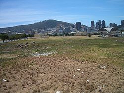 Brachland im District Six in Kapstadt, Bild aus dem Jahr 2005