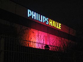 Ehemalige Leuchtschrift an der Halle (Januar 2010)