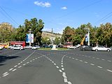 Place de France, met het standbeeld van Jules Bastien-Lepage in het centrum