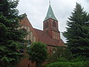 Pfarrkirche St. Antonius mit Einfriedung