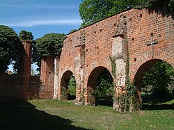 Ruine des Mittelschiffs der Klosterkirche
