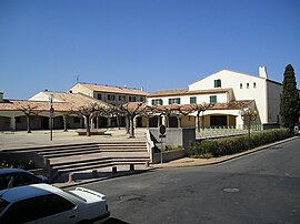 The Place des Arcades in Maurin