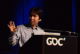 Daisuke "Pixel" Amaya spreekt tijdens het Game Developers Conference, 2011