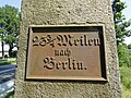 KW 25/26: Meilenstein an der Bundesstraße 5 in Lindenkrug