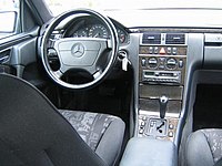 Interieur van een W210 Avantgarde (Mk I, 1996–1999)