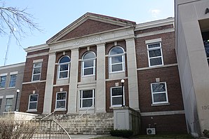 Das Adams County Courthouse in Friendship, seit 1982 im NRHP gelistet[1]