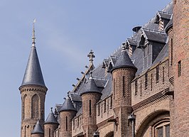 Het Grafelijk kasteel in 2015: Een toren en zijgevel van de Ridderzaal