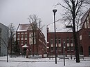 Linden-Schule mit Turnhalle