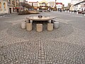 Moderne Gestaltung des öffentlichen Raums mit Granitelementen in Svitavy