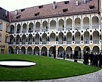 Bischöfliche Hofburg mit Neugebäude, Nebengebäuden, Baumgarten und Herrengarten