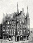 Städtebauliche Eckdominante von 1875 unter der späteren Adresse Reitwallstraße 5B: Das Haus Strasser an der Ecke zur Goethestraße