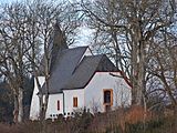 Kirche Weinfeld mit Friedhof Schalkenmehren 21. Februar 2012