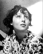 Black-and-white photo of Luise Rainer in the early 1930s.