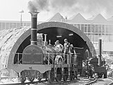 Een replica van De Arend rijdt op het terrein van de Jaarbeurs (1989)