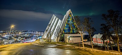 Nattutsikt over sørvestfasaden