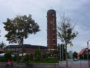 Moderne dorpskerk (St. Johannes de Doper, 1968)