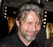 Mads Mikkelsen spielt Dr. Jürgen Voller