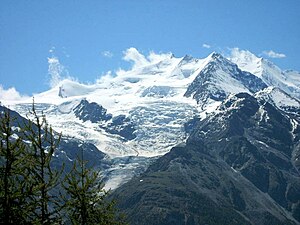 Riedgletscher mit Nadelgrat und Ulrichshorn (links)