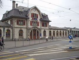 Het stationsgebouw van Oerlikon uit 1914