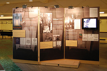 Teil der rekonstruierten Ausstellung, Aufnahme von 2007