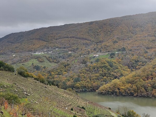 Calvos e O Val, Parada de Sil