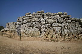 Sidesyn av Ġgantijas ytre mur