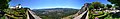 Panorama van het landschap bij Marvão, met links de kerk en rechts het kasteel