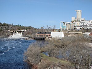 Der Spanish River und die Papiermühle