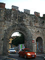 Porta a Lucca, esterno