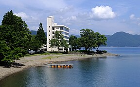 Hotel near the lake