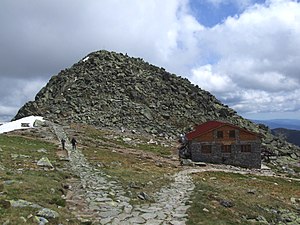 Blick auf die Berghütte unter dem Chopok