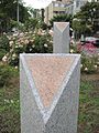 Robert Bruce und Susan Martin: Rosa-Dreieck-Park und -Denkmal (Pink Triangle Park and Memorial), San Francisco, California, 2002.