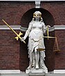 Vrouwe Justitia, het symbool van de rechtsprekende macht.