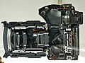 Aufgeschnittene Kamera mit Objektiv Zuiko Digital ED 14-54mm F2.8-3.5 II