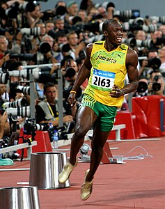 Usain Bolt 2008 Yaz Olimpiyatları'nda 100 metre rekorunu kırdıktan hemen sonra. Bolt bu yarışta kırdığı rekoru 2009 yılında tekrar geliştirmiştir.(Üreten:Richard Giles)