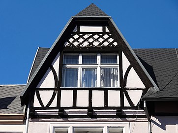 Upper avant-corps