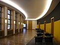 Foyer vor den nach ehemaligen deutschen Außenministern benannten Sitzungsräumen (ehemals: Kassenhalle II)