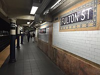 Als Mosaik gestalterter Stationsname der IRT Lexington Avenue Line