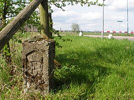 Mussertpaal langs de slotlaan