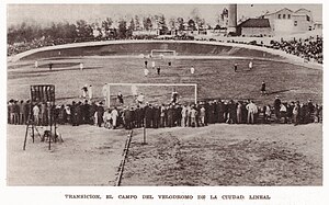 Real Madrid bei einem Fußballspiel im Velódromo de Ciudad Lineal