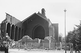 Augustinuskerk tijdens de sloop in 1977