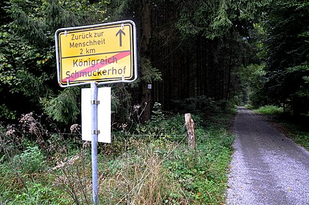 Zurück zur Menschheit 2 km