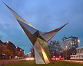 Skulpturenmeile Hannover mit 12 m hoher Figur Stahlengel