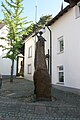 Skulptur auf dem Graf-Engelbert-Platz in Erinnerung an den Grafen Engelbert III. von der Mark