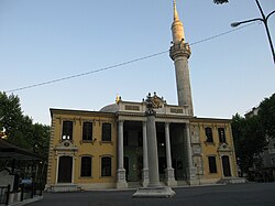 Caminin ön cephesinden görünümü (Mayıs 2008)