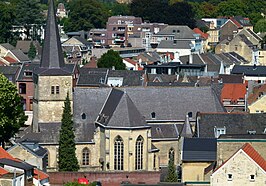 Zicht op de kerk vanaf de Kasteelruïne