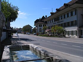 Bernstrasse beim Gasthof «zum Brunnen»